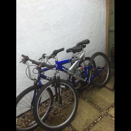 הוילה Llandyfrydog The Old Shop מראה חיצוני תמונה