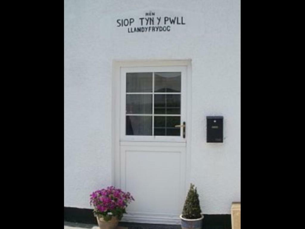 הוילה Llandyfrydog The Old Shop מראה חיצוני תמונה